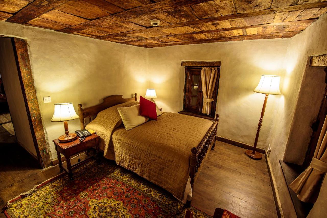 Serena Khaplu Palace Bagian luar foto