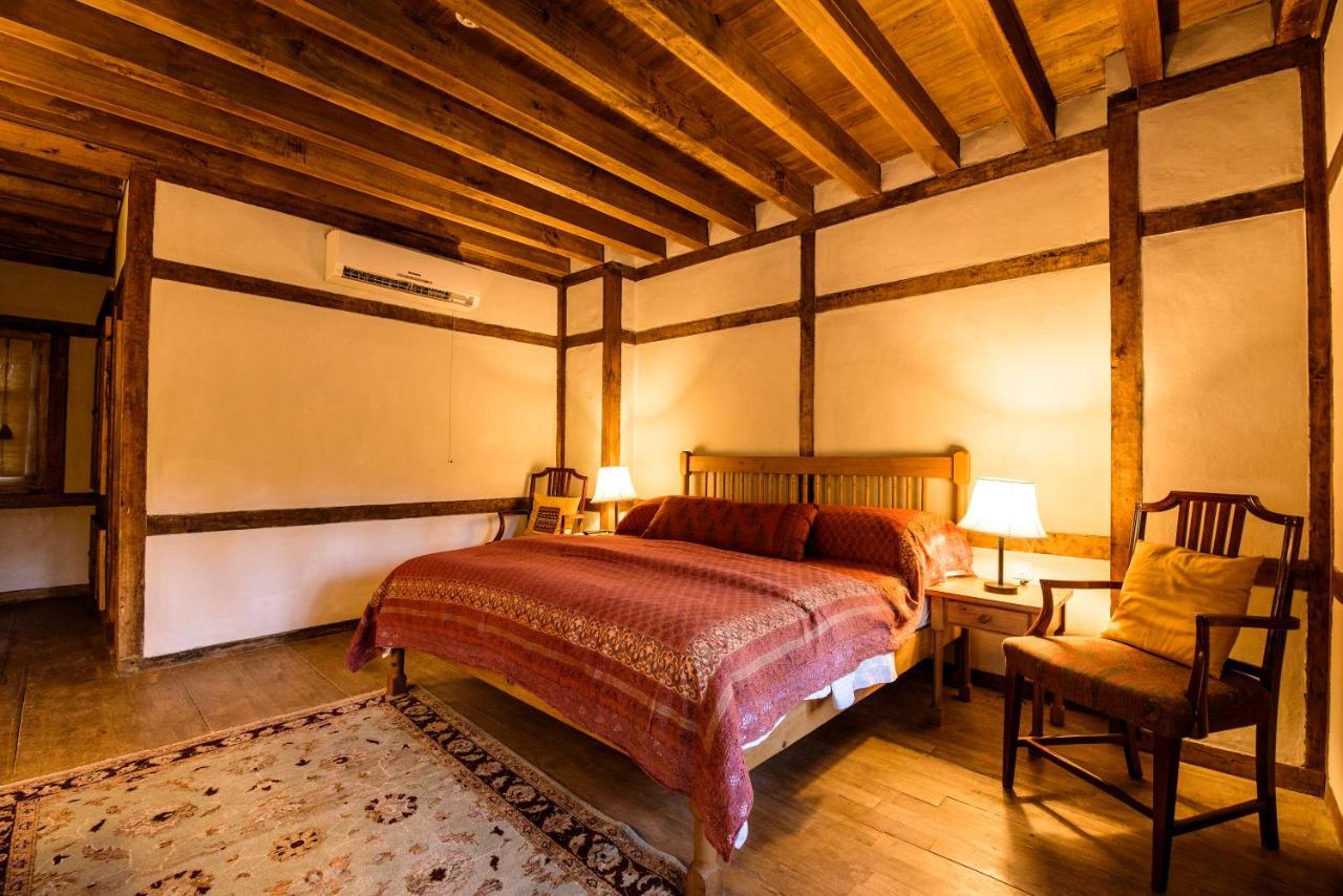 Serena Khaplu Palace Bagian luar foto